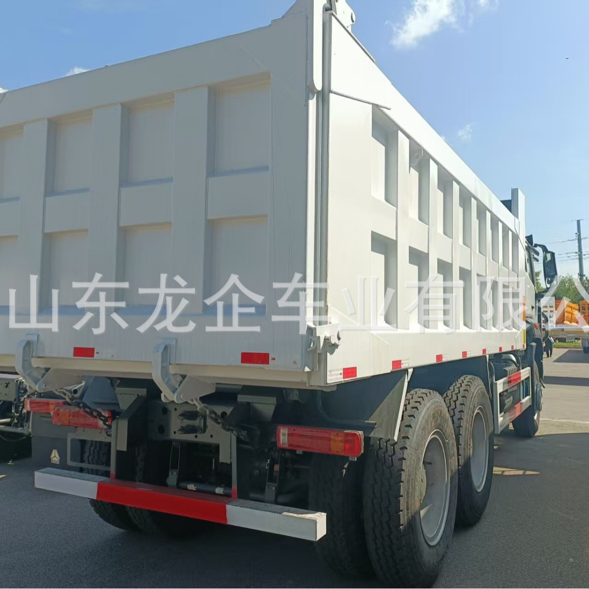 Exporting to Central Asia and Africa, Howo Rear Eight-Wheel Engineering Vehicle, Sinotruk Howo 6*4 Dump Truck Factory