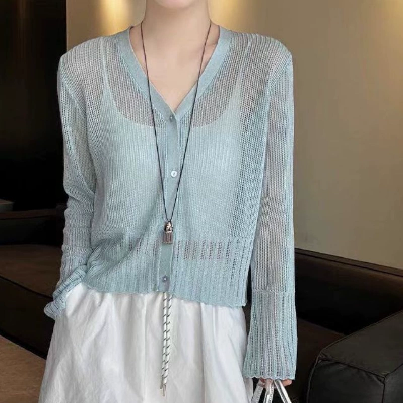 Модный однобортный вязаный кардиган из ледяного шелка в корейском стиле с v-образным вырезом для женщин, лето 2025, новый универсальный солнцезащитный топ с длинными рукавами