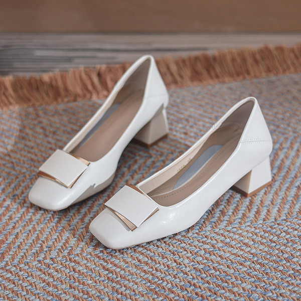Summer shoes square toe