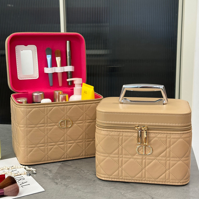 Caja de maquillaje Lingerie portátil para mujeres bolsa de maquillaje portátil caja de maquillaje caja de almacenamiento superfuego caja de almacenamiento impermeable nicho