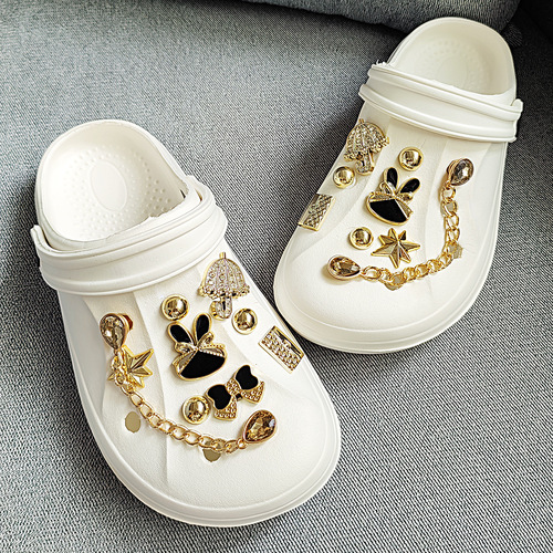 Manufacturer bow rabbit hole shoe button decoration cartoon belt flower hole shoe cheap accessories