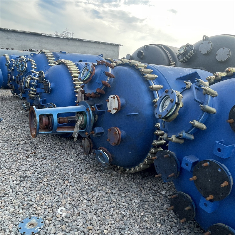 二手搪瓷反应釜 立式常压搅拌罐 工业真空反应设备