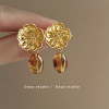 Retro metal acrylic small earrings, French retro style, flowered, Chinese style