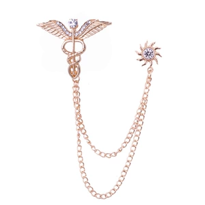 Fashionable Angel Wing Brooch with Gold Material and Animal Model Design