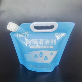 厂家定制玻璃清洁剂吸嘴袋2.5L手提自立玻璃水洗车液防冻液吸嘴袋