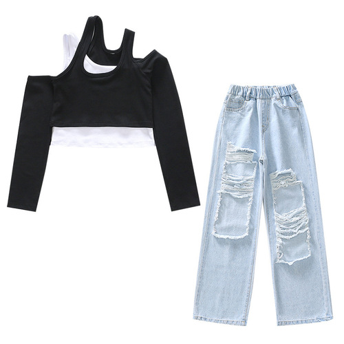 Cross-border girls' big hole jeans  autumn new style Hong Kong style big children's beggar pants straight leg dad pants