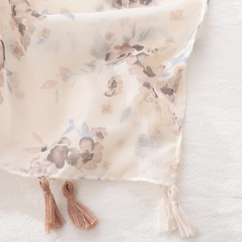 Bufanda de borla de hilo floral fresco artístico de estilo japonés 2021 Nueva bufanda beige elegante de algodón y lino