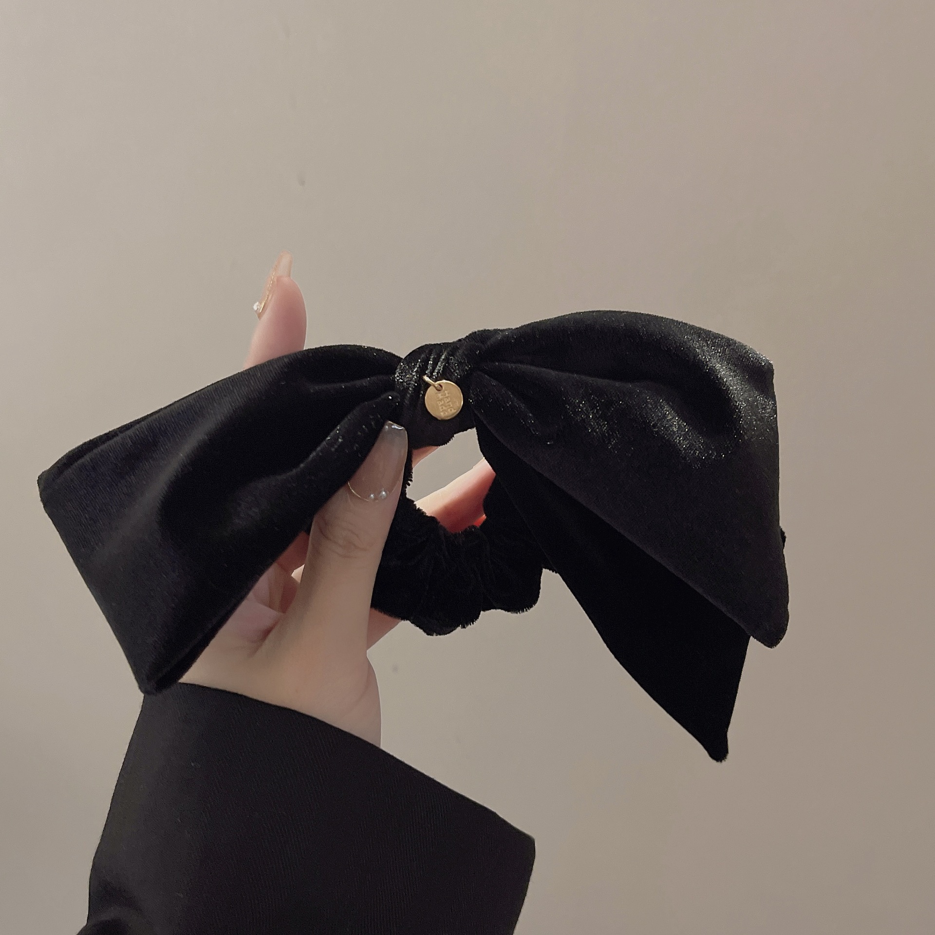 블랙 벨벳 리본 머리끈