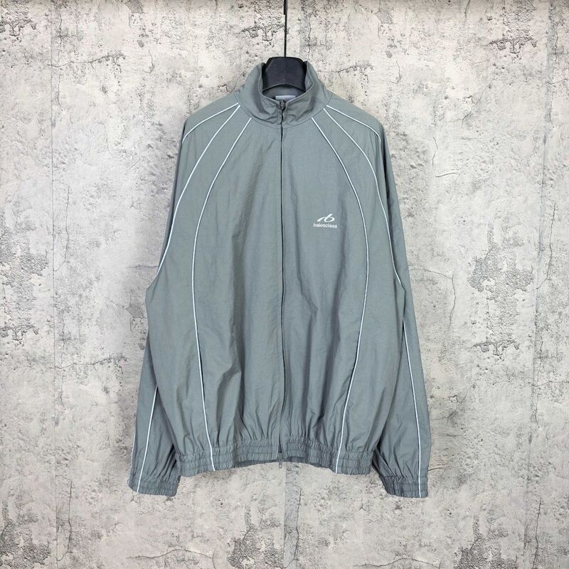 Correct Version High-Quality B Brand 26Ss New Model m Reflective Strip Sports Series Zip-Up Windbreaker Jacket Correct Version High-Quality B Brand 26Ss New Model m Reflective Strip Sports Series Zip-Up Windbreaker Jacket