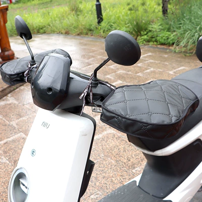 Motorcycle Handle Cover – Style for Summer Sun Protection