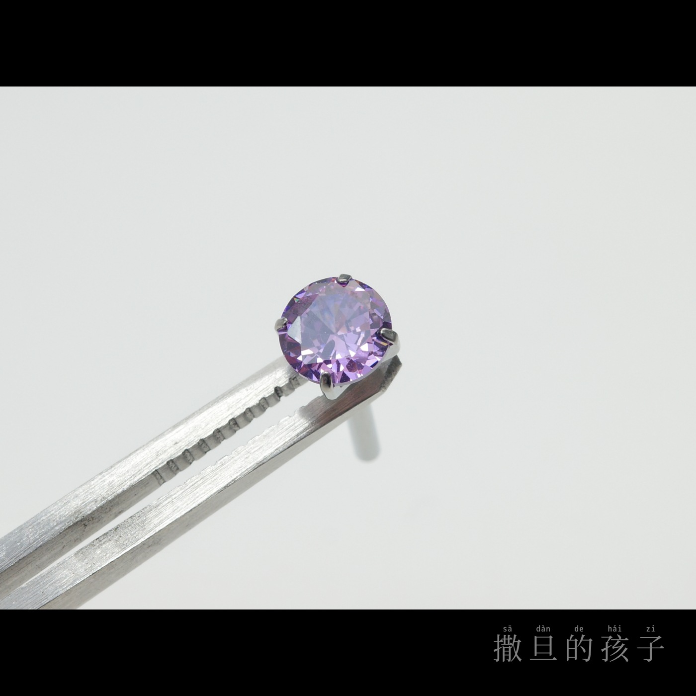 Titanium Alloy Flashing Zircon Tongue Piercing Barbell Internally Threaded for Women detail image 11