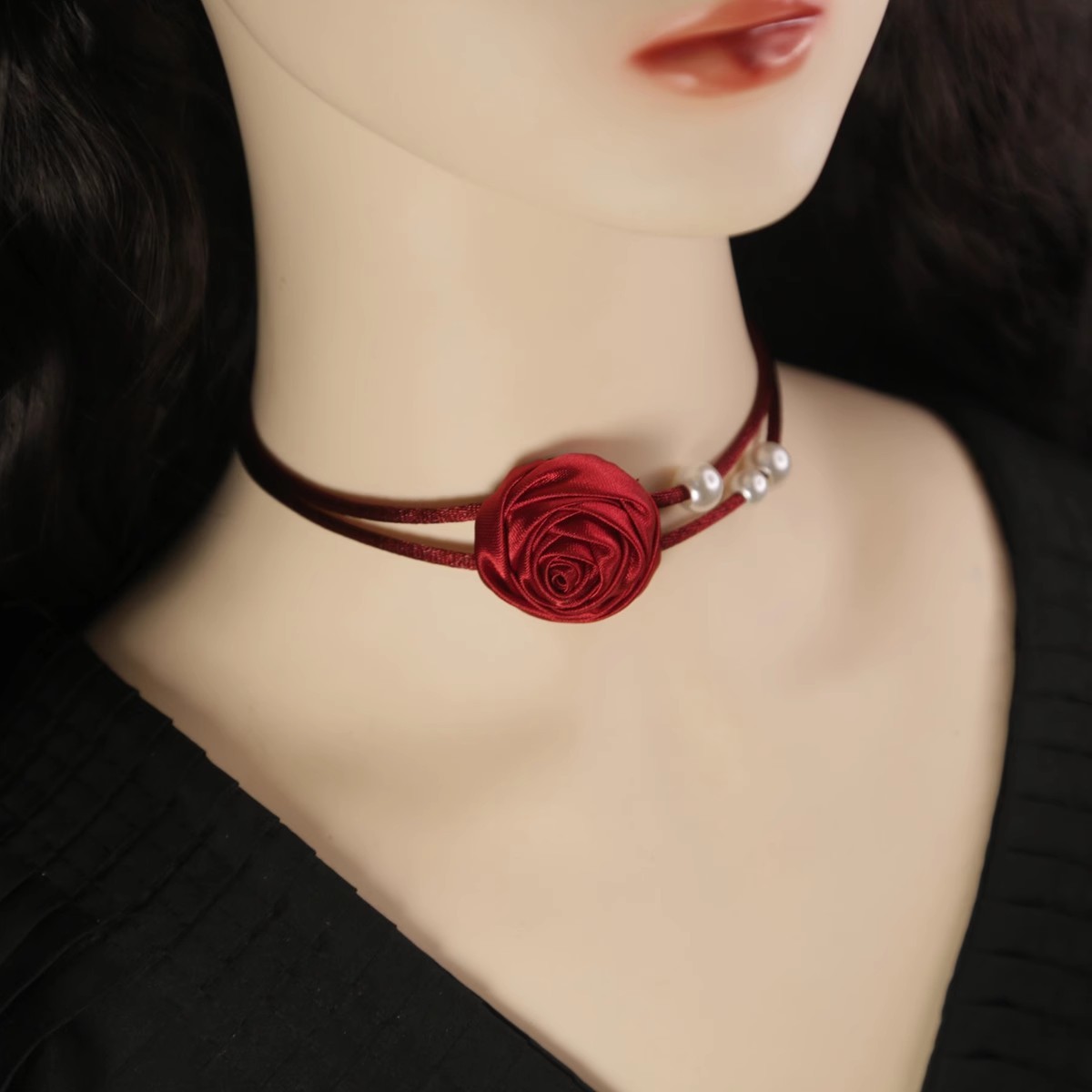 高级感项链花朵锁骨颈链choker脖子饰品魅力项圈新款网红珍珠项圈