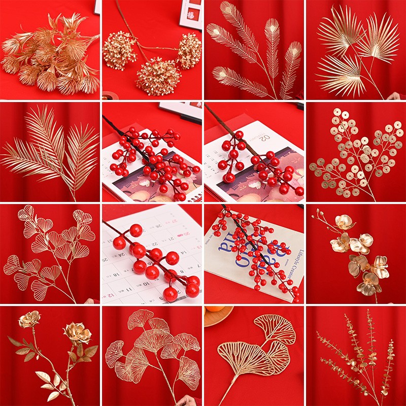 Factory direct supply Christmas fruit red fruit fortune fruit 12-fork small red fruit simulation fruit holly fruit pomegranate fruit simulation flower