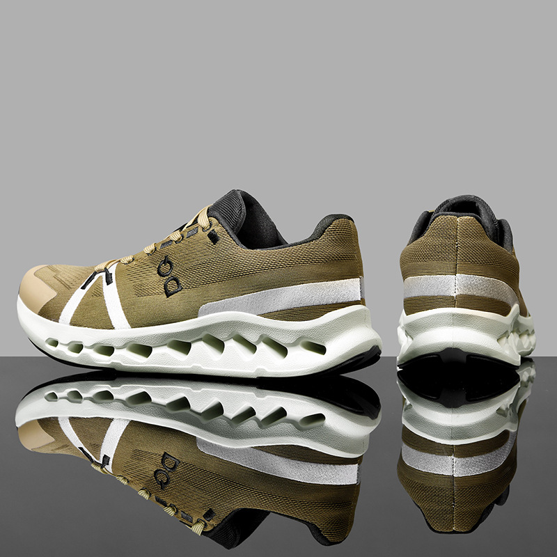 Exportaciones de comercio exterior de EE. UU. Calzado de hombre único original Calzado deportivo transpirable de malla Calzado para correr con amortiguación de suela gruesa Calzado para correr con fugas