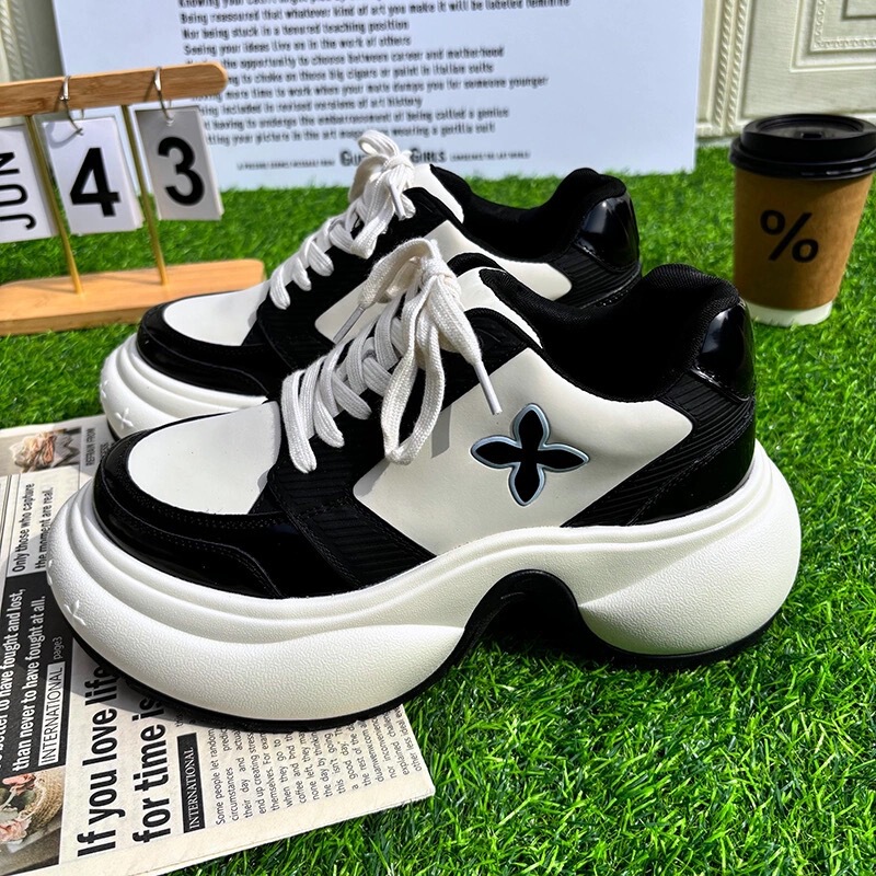 Giant show legs thin legs long! In situ increased 8cm ~ new thick-soled shoes small white shoes sports breathable torre shoes women