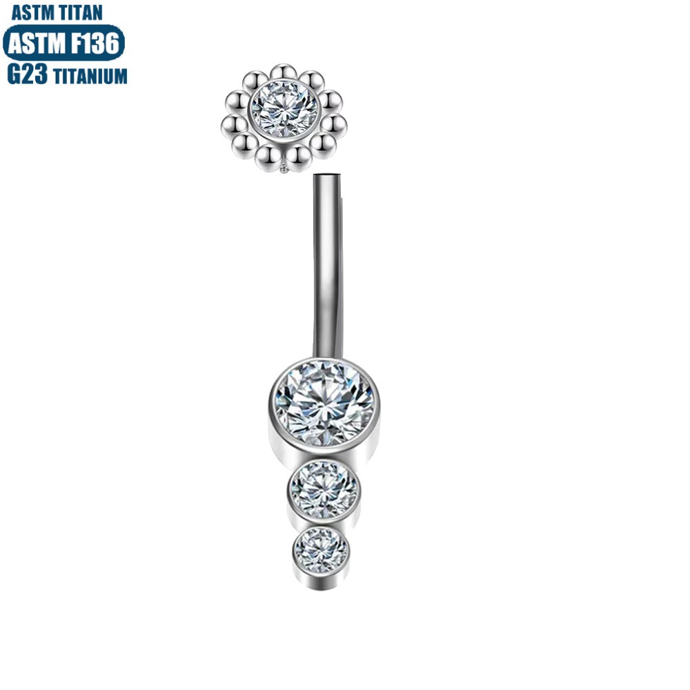 16G labret stud size and finish detail