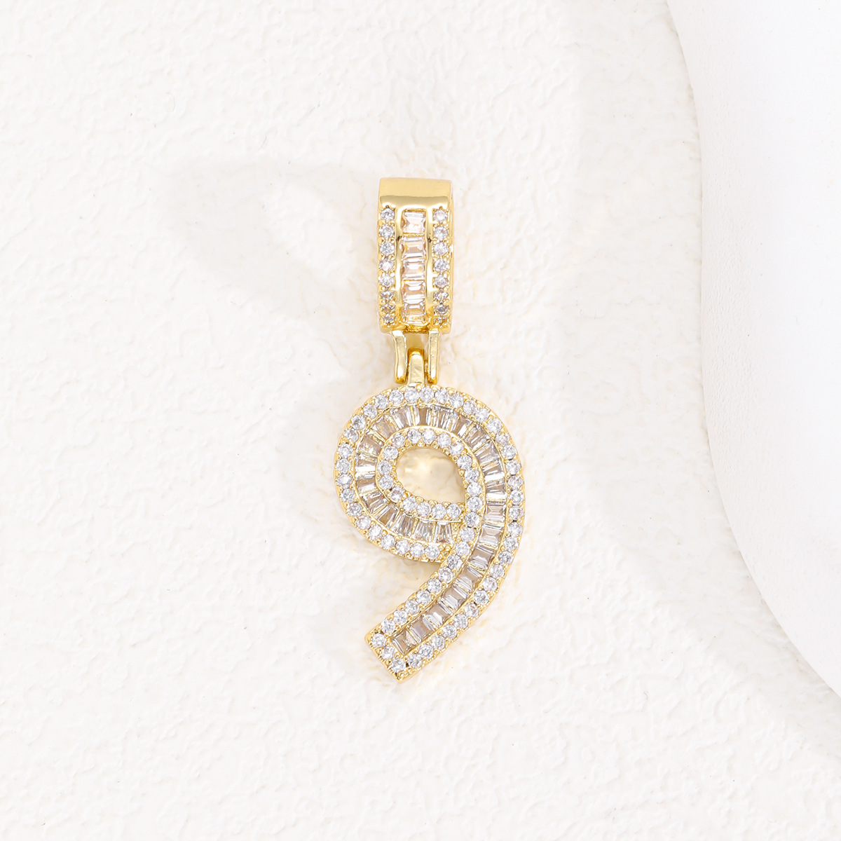 Collar colgante de número de la suerte nuevo transfronterizo, micro-incrustaciones de cobre, circón, personalidad, tendencia, collar de hip-hop, cadena de suéter al por mayor