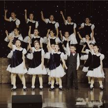 儿童六一演出服合唱服中小学生男女舞蹈服诗歌朗诵连衣裙表演服