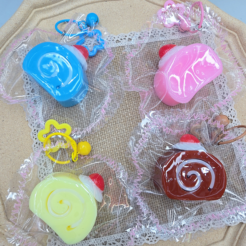 Popular cream cake Swiss roll stress-relief toy, TPR slow-rebound, love cake-shaped, a great tool for stress relief and venting Popular cream cake Swiss roll stress-relief toy, TPR slow-rebound, love cake-shaped, a great tool for stress relief and venting