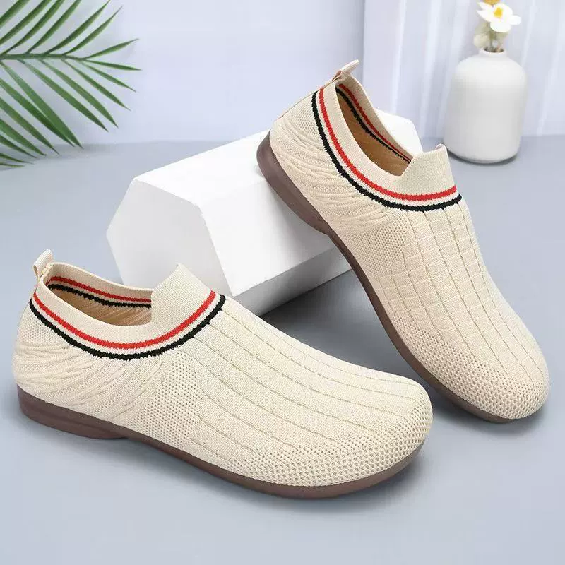 Зимний новый сплошной цвет внешней торговли внутренние продажи летающие тканые простые элегантные модные легкие и удобные эластичные туфли женские оптовые продажи