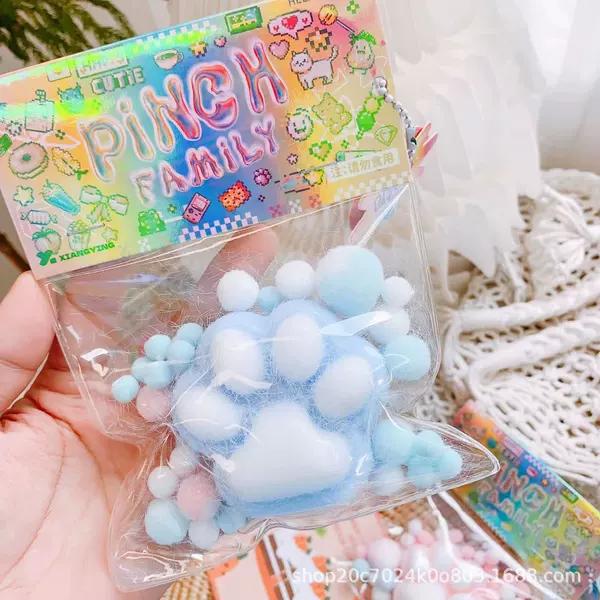 Blue plush cat's paw [increase thickening]