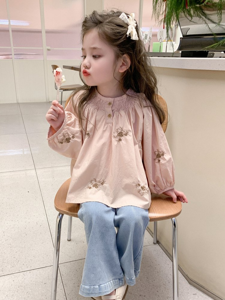 Camisas de niñas primavera 2025 nuevo estilo de ropa de niños extranjero camisa de manga larga coreana camisa de muñeca de primavera y otoño