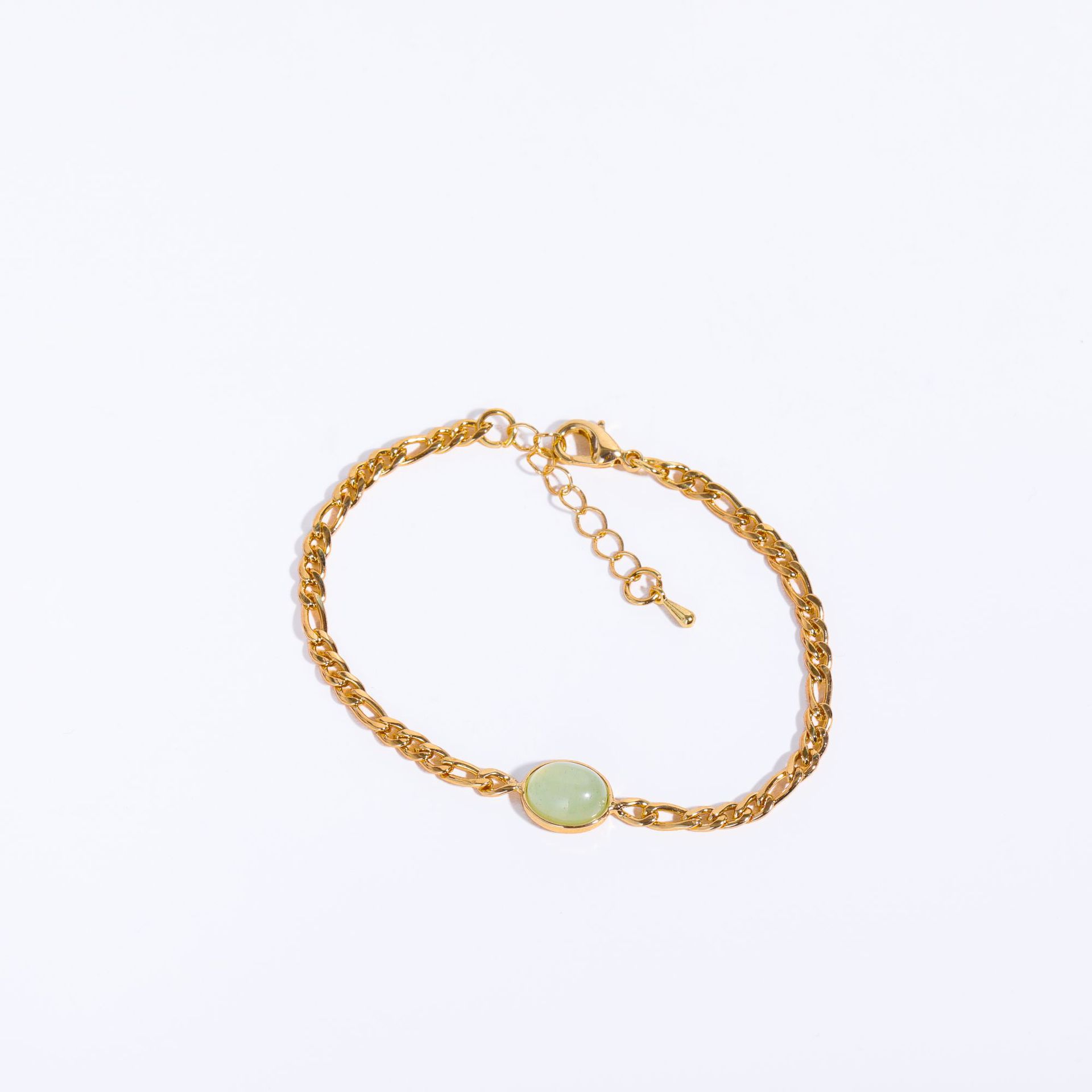 Collar de Piedra Natural Aventurina Verde con Cadena Figaro, Bañado en Oro image 8