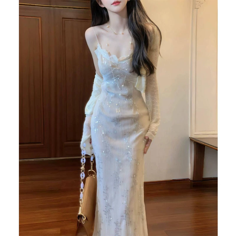 Летний тонкий солнцезащитный кардиган во французском стиле для женщин с нишевым дизайном, облегающий талию комплект с длинной юбкой с кружевной отделкой.