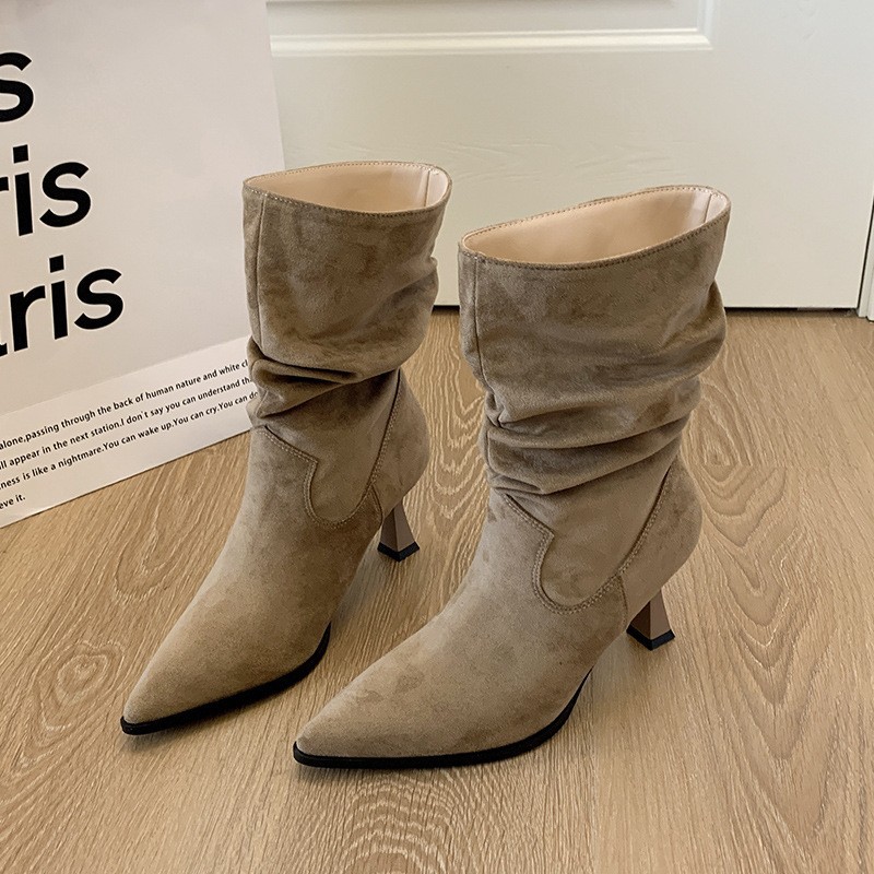 Cizme din piele întoarsă cu toc și vârf ascuțit pentru gambe_voghion.com