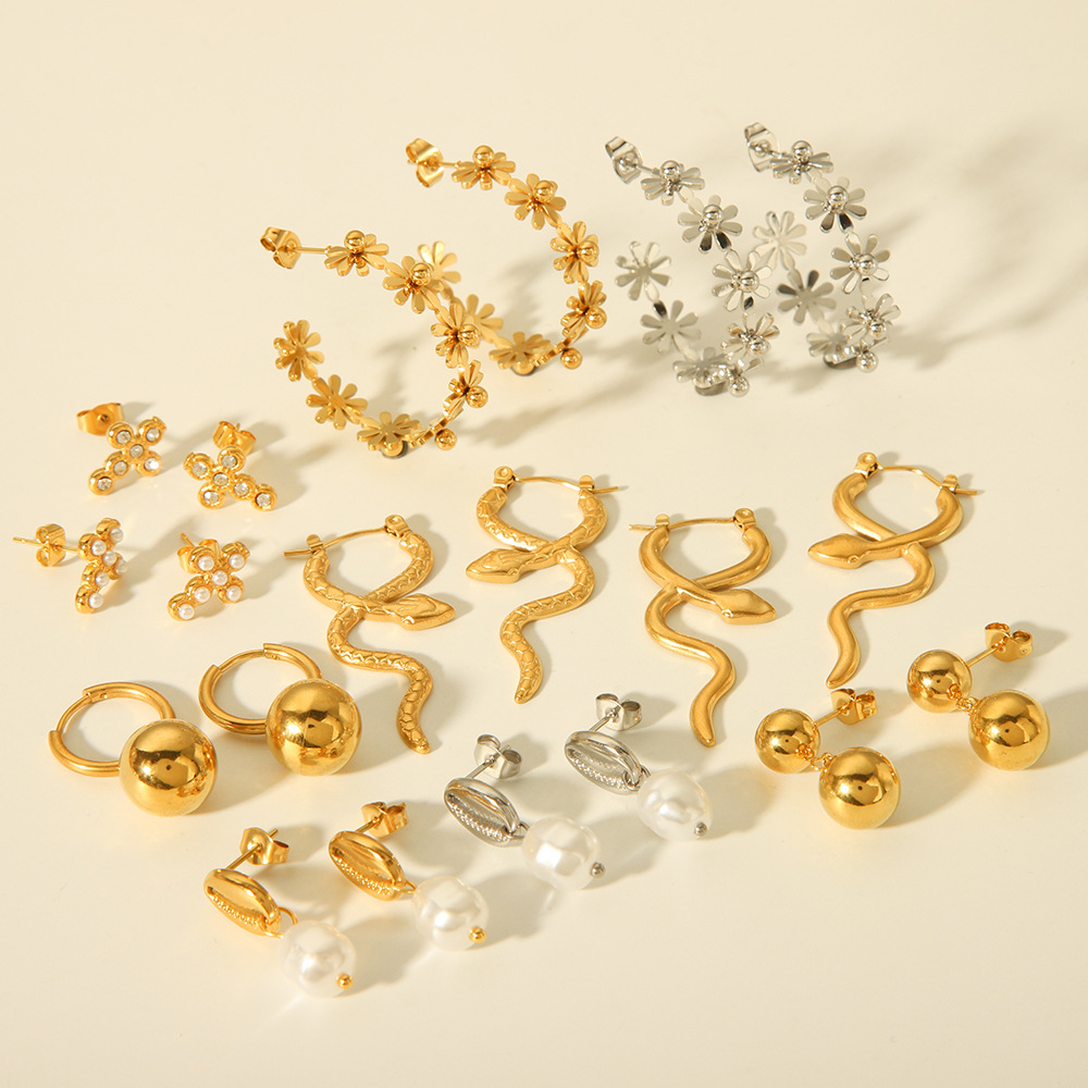 9g Weight Ion Plating (IP) Gold Plating Process 316 Stainless Steel Ear Needle Material 18K Real Gold Plated Plating Material Earrings Classification 1 Pair Quantity Casual Occasion 304 Stainless Steel Material Geometric Pattern Women's Gender Simple Style Style Waterproof Non Tarnish, Plating Craft Ion Plating (IP) Real Gold Plated Geometric Titanium Steel Simple Style Waterproof Non Tarnish Earrings 1