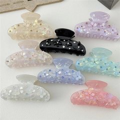 INS風にダイヤモンドのデザイン感があります。