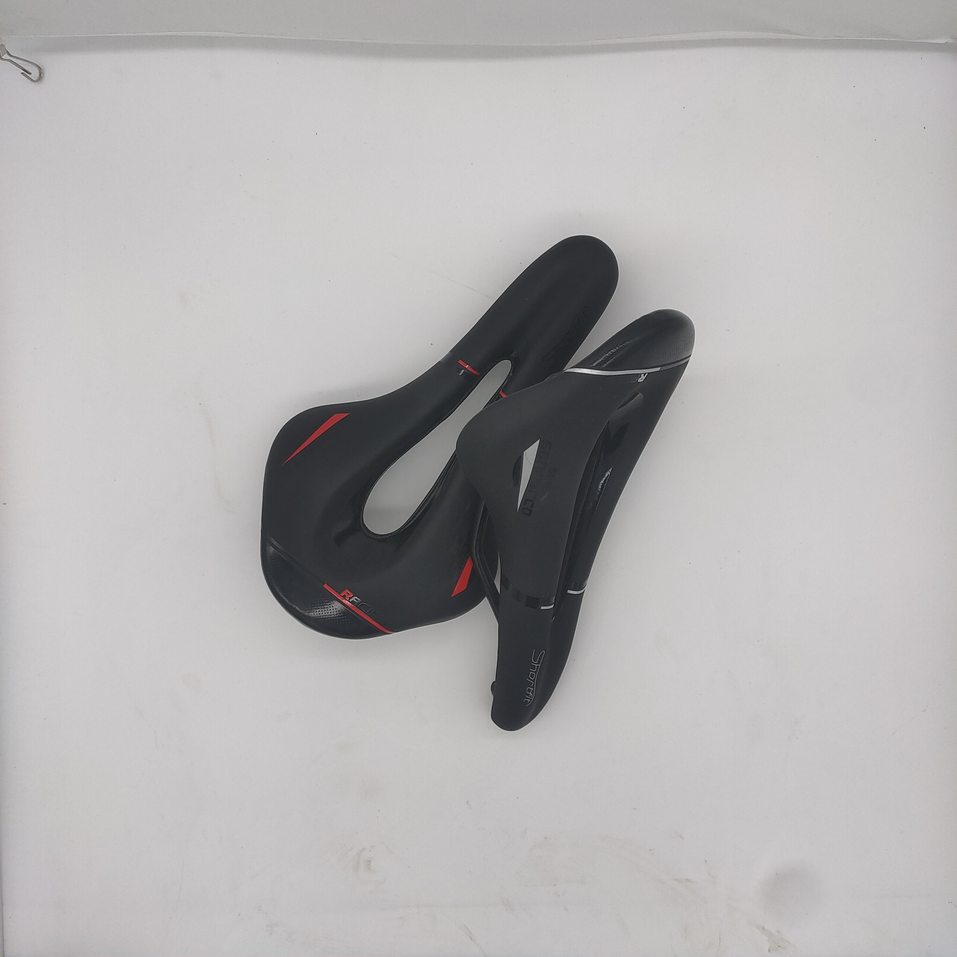 Lightning saddle, same style as St. Mark's, road bike mountain bike short-nose saddle, hollow saddle wholesale