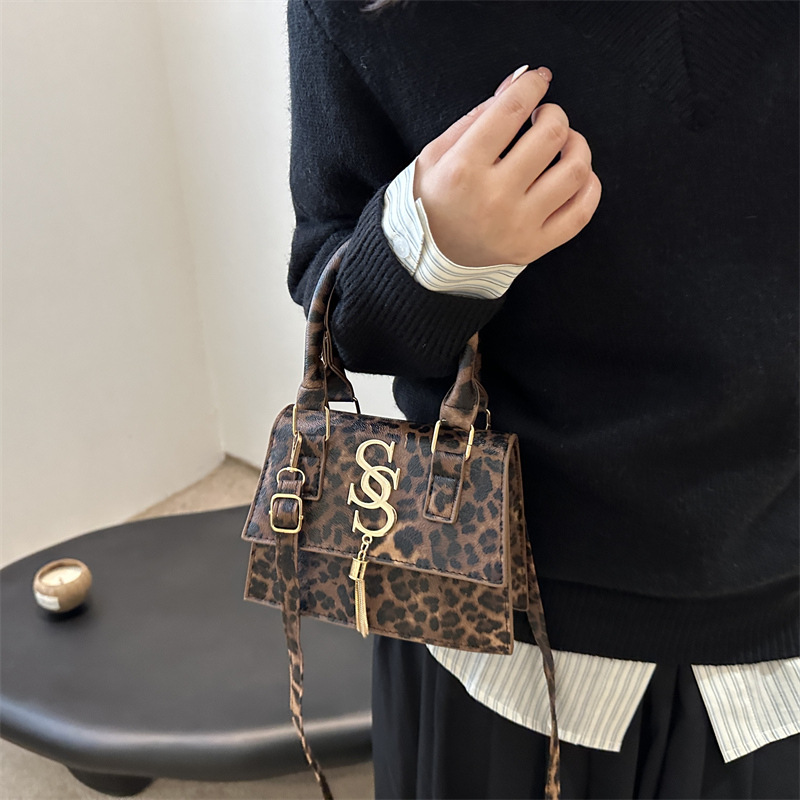 Otoño y invierno nuevo estilo versátil inros flange mochila de hombro