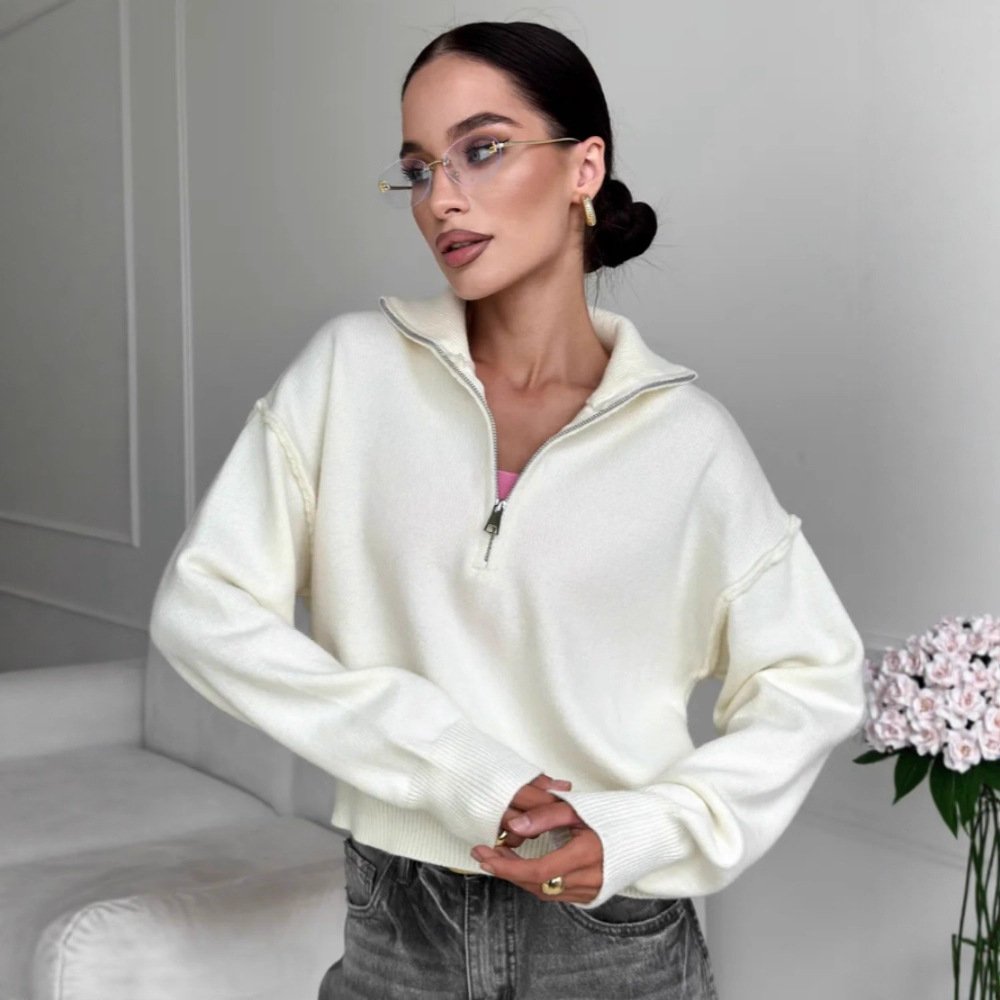 Korean Style Half-Zip Stand-Up Collar Knitwear for Women in Autumn and Winter New Loose and High-End Short Knitted Knitwear Tops for Small People