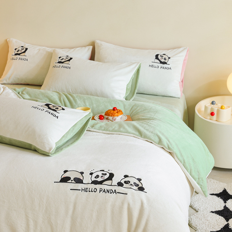 Cute Panda Pattern Bed Four-Piece Set of Cotton Bed Sheetss, Quilt Cover and Pillowcase, Simple Style Suitable for Student Dormitories