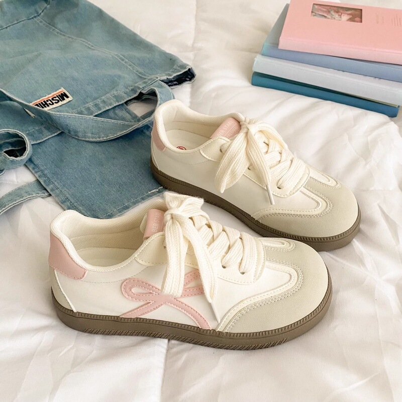 Cute Kt Cat Embroidered Moral Training Shoes for Women 2025 New Korean Niche Chic Versatile Sneakers Casual White Shoes for Women