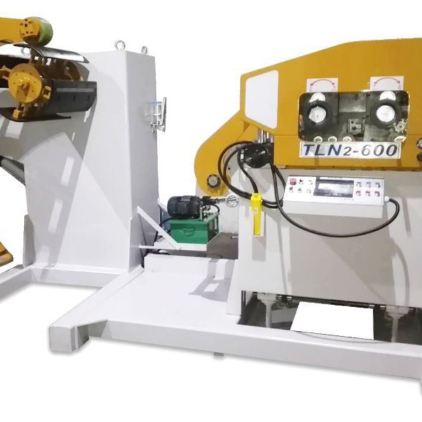 河南厂家直销  三合一送料机  价格优   欢迎来厂指导 厚度3.2