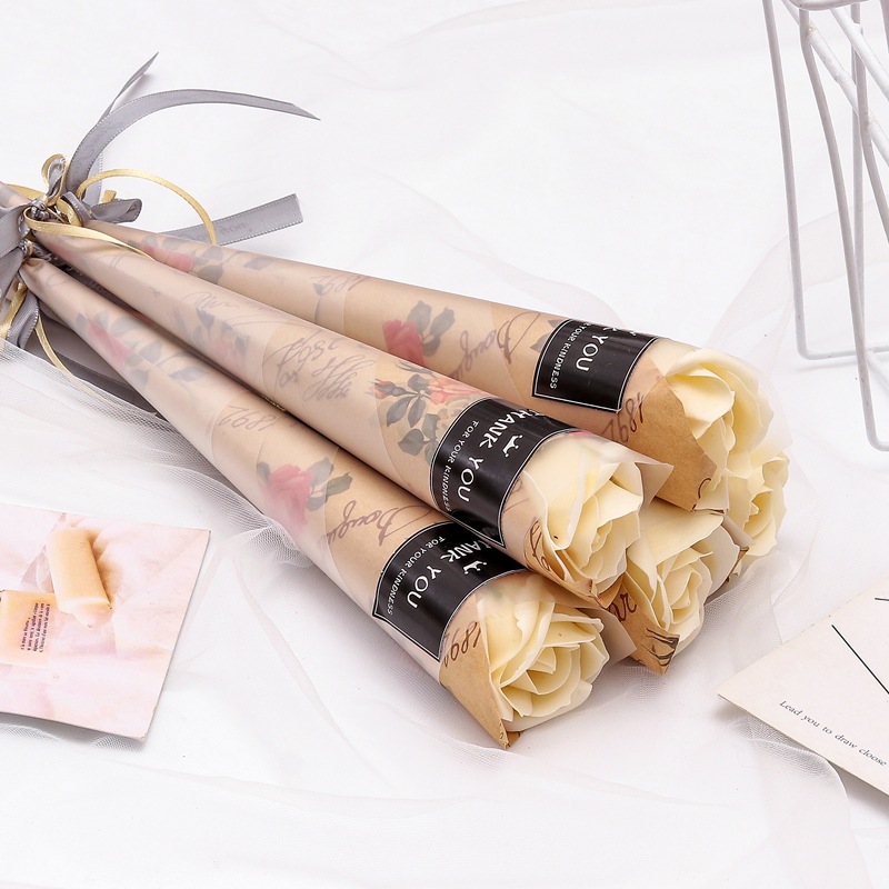 Long bouquet - champagne roses
