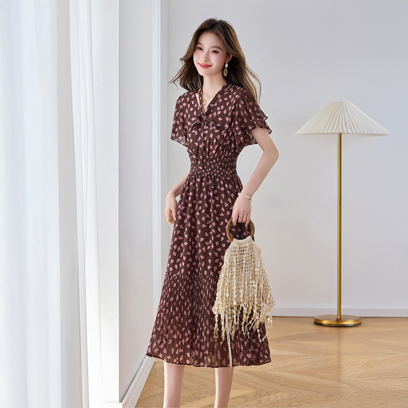 màu hồng