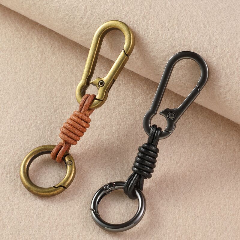 Factory Direct Sales Retro Waist Hanging Car Keychain Personalized Cowhide Buckle Short Leather Rope Keychain Hand-Woven