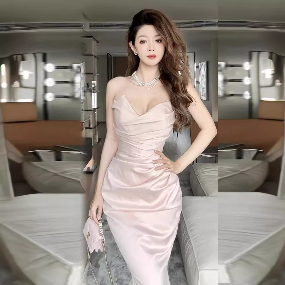 European and American Sexy Strapless Evening Dress 2026 Winter New Simple Fashion Trendy Ins Runway Banquet Dress