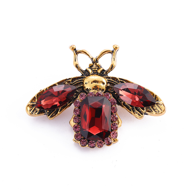 New Diamond-Studded Brooch Cute Creative Bee Anti-Exposure Chest Flower Personalized Colorful Pin Suit Clothing_voghion.com