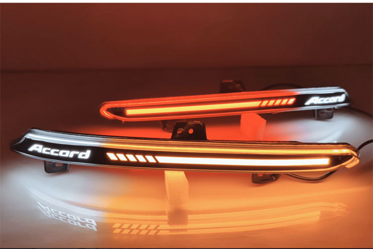 Applicable to 18-22 Honda 10 generation Accord rear bumper light modification special LED brake light streamer steering taillight