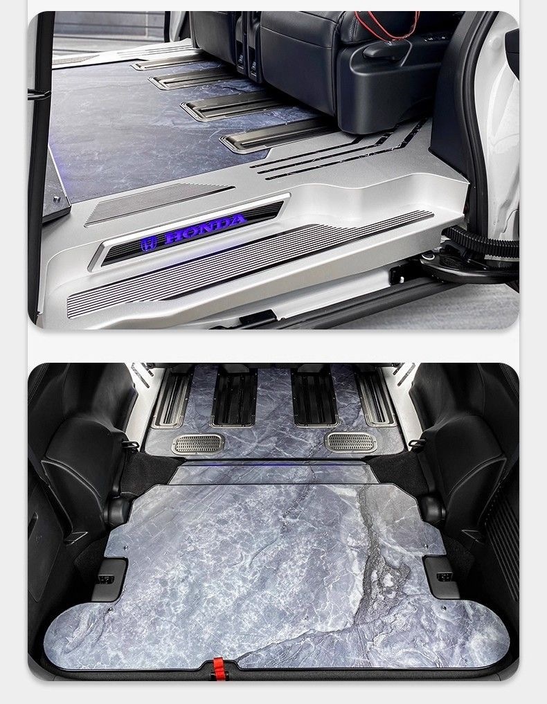 Honda Odyssey Aviation Aluminum Floor Mats Modified into a Full-Surround, Trackless Business Vehicle with Welcome Steps