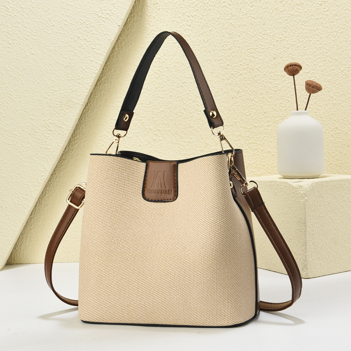 Bolsa de cubo nuevo bolso de costura de color sólido bolso de mensajero de hombro de moda comercio exterior bolso de mujer de Taizhou bolso transfronterizo