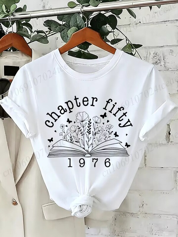 Book Chapter 50 Printed T-Shirt Women's Fashion Casual Short-Sleeved T-Shirt with a Design for 50Th Birthday and Born in 1976