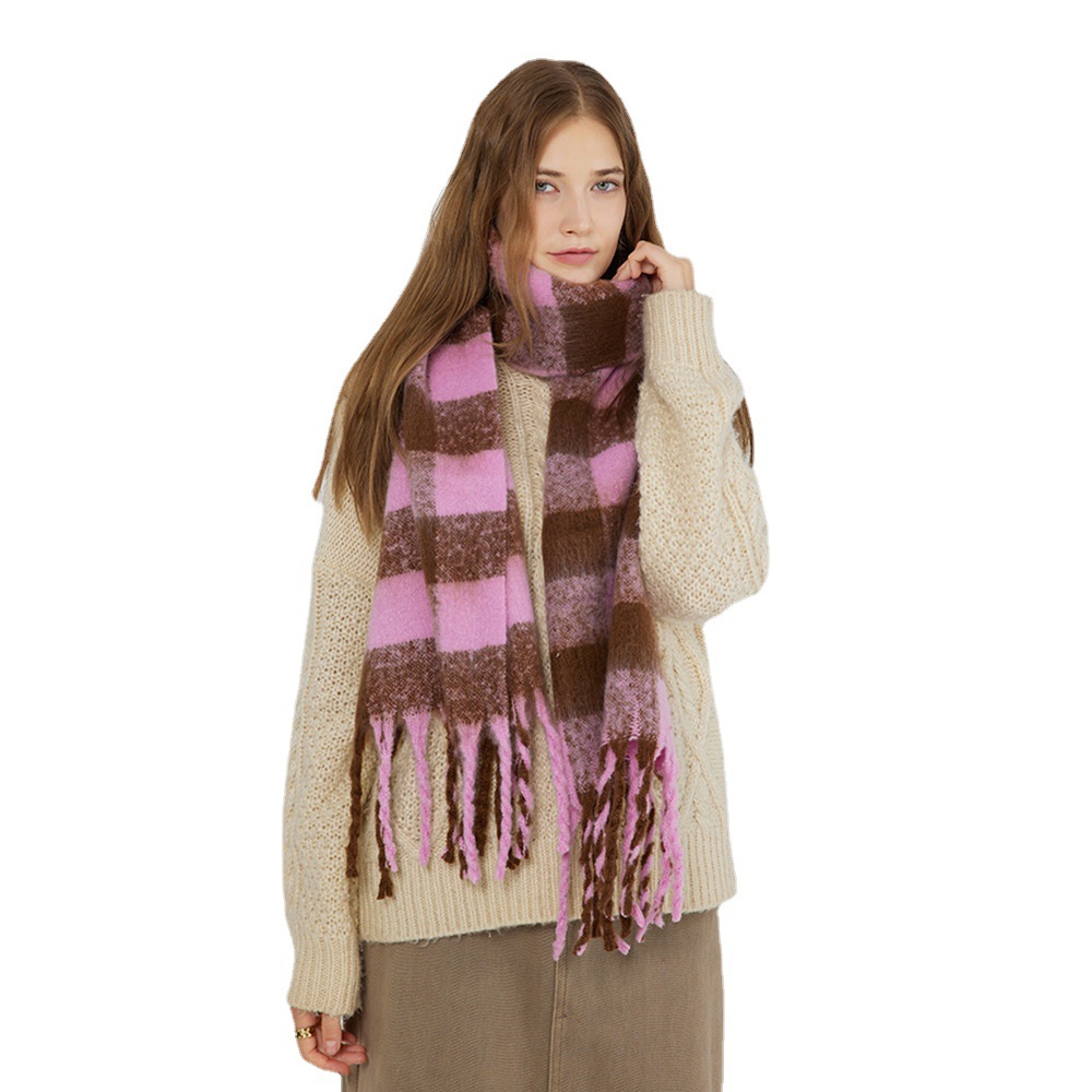 Bufanda de cachemira de imitación a cuadros con diseño de tablero de ajedrez en blanco y negro de la familia Z para mujer en temporada de otoño e invierno, cálida y cálida_voghion.com