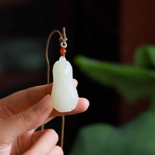 和田玉工厂店玉石工艺品天然新疆和田玉青海料羊脂级白玉白菜吊坠