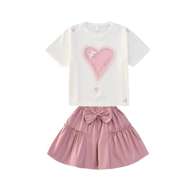 Girls' summer outfit 2024 new Korean version mid size short sleeved top, wide leg shorts, children's stylish two-piece_voghion.com