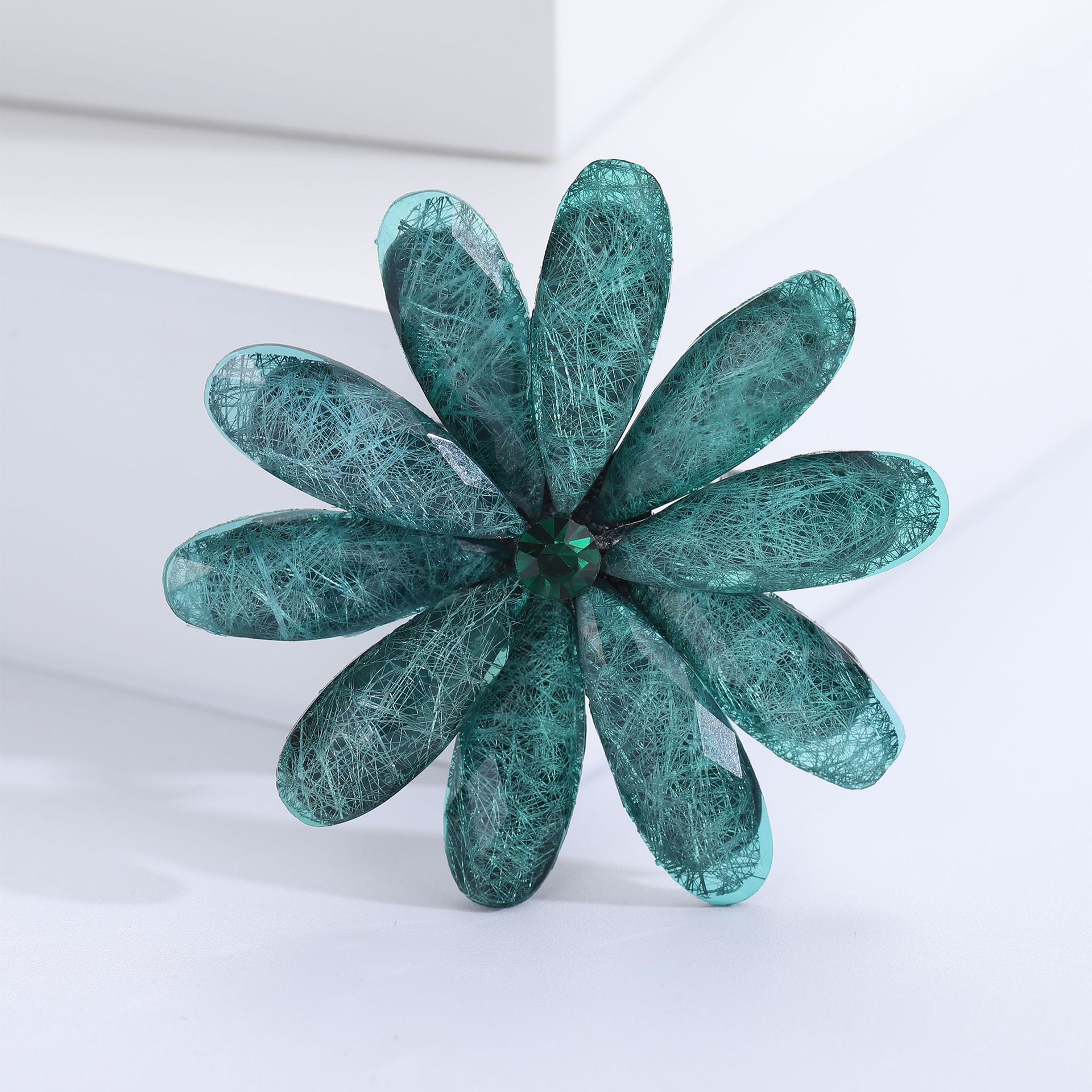 17g Weight Acrylic Inlay Material Brooches Classification Casual, Holiday, Banquet Occasion Alloy Material Flower Pattern All Seasons Season Women's Gender Inlay Design Simple Style Style Simple Style Pin Flower Alloy Inlay Acrylic Women's Brooches 15